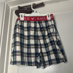 Men’s American Eagle plaid boxers size M